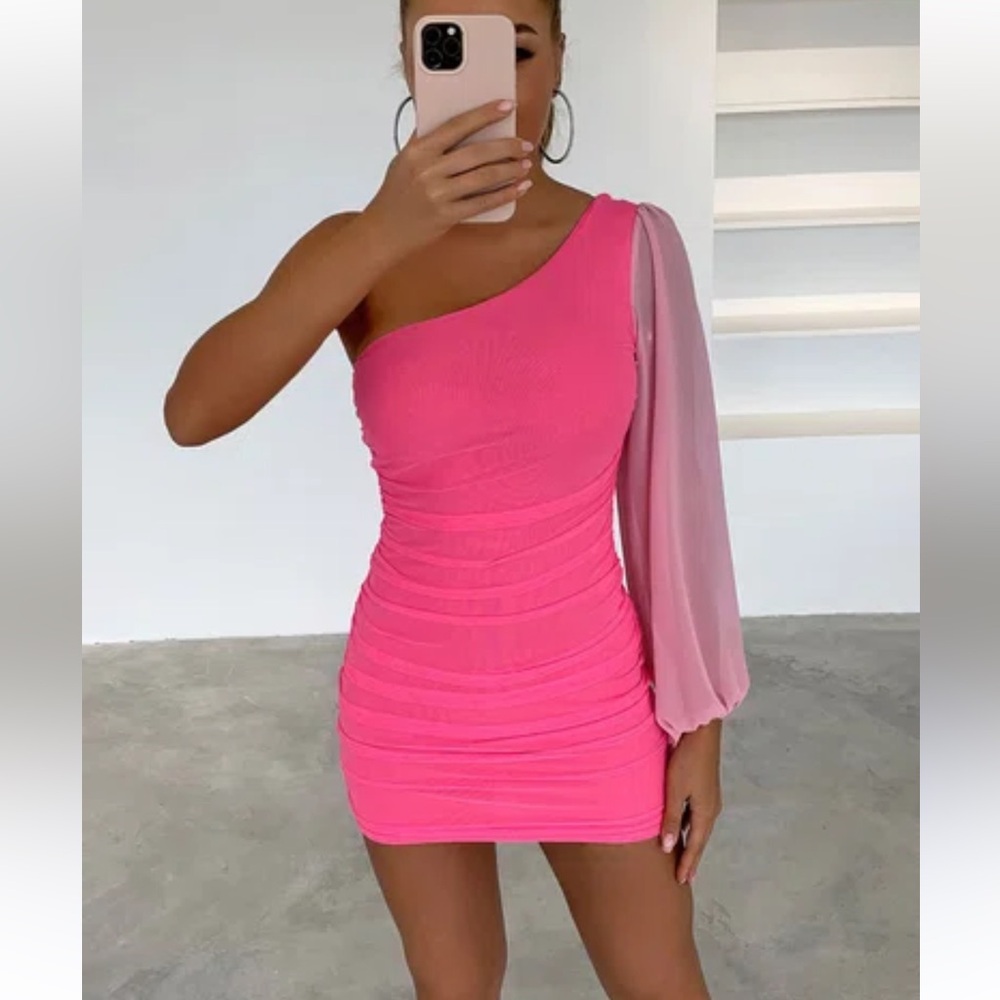 Party It Up Dress Pink